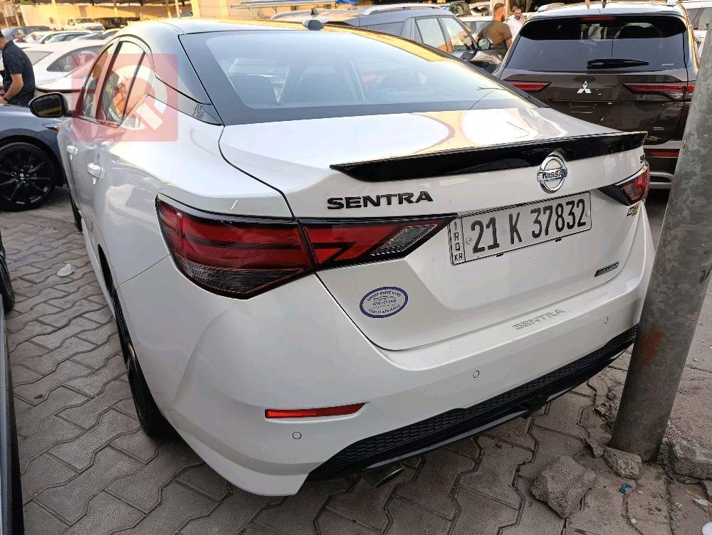 نيسان سنترا